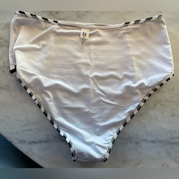 Cupshe Floral and Striped Bikini - Red and Black - Picture 3 of 8